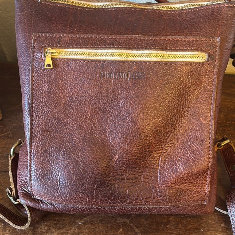 Portland Leather Backpack - Picture 5 of 11
